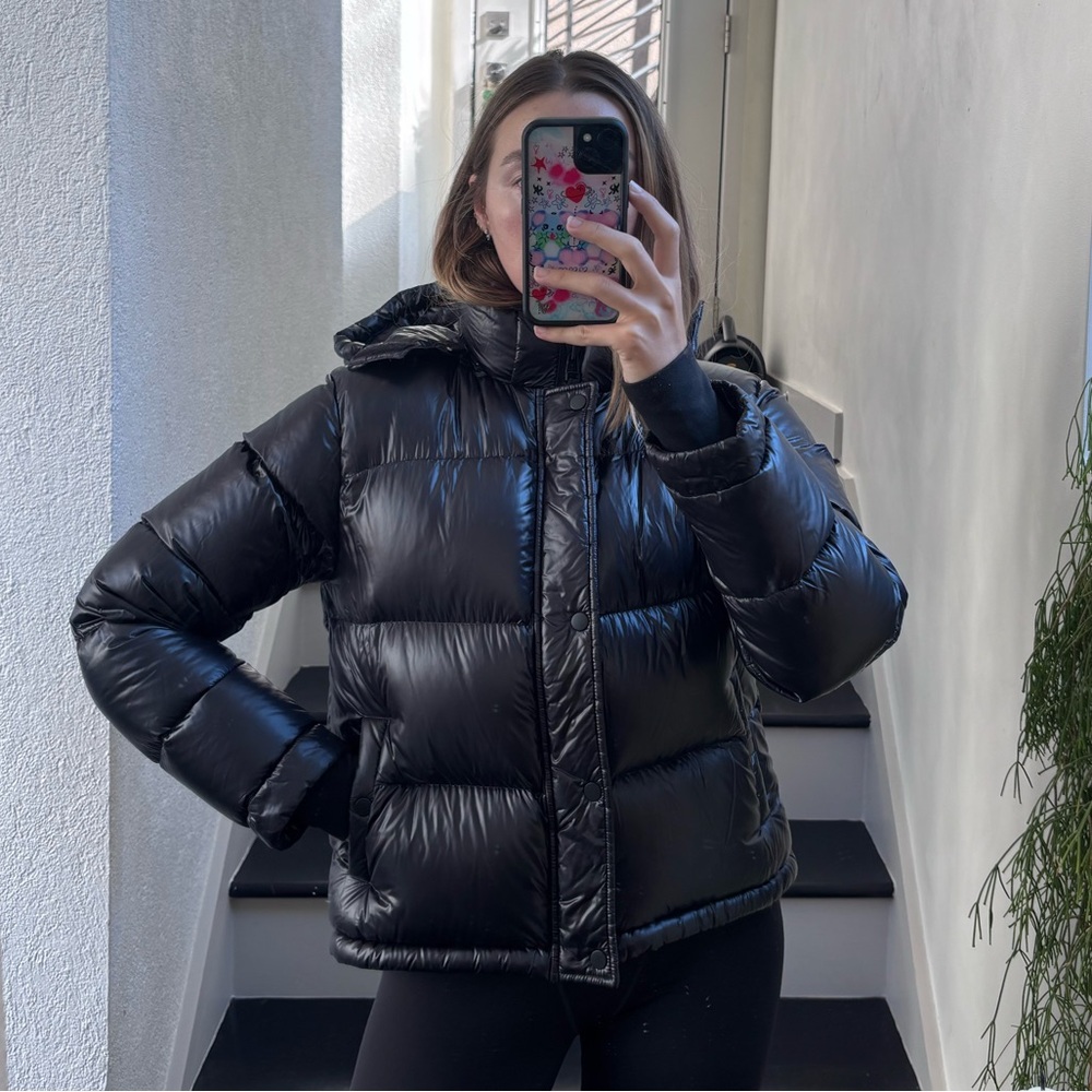Aritzia TNA High Shine Super Puff Crop Jacket